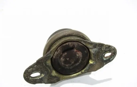 Peugeot 807 Engine mount bracket