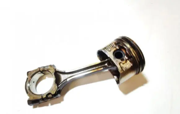 Nissan Almera N16 Piston with connecting rod 4M5401