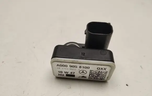 Mercedes-Benz ML W166 Airbag deployment crash/impact sensor A0009058100