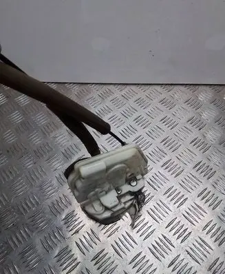 Mazda 2 Rear door lock