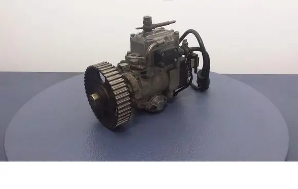 Audi 80 90 S2 B4 Fuel injection high pressure pump 0460404995