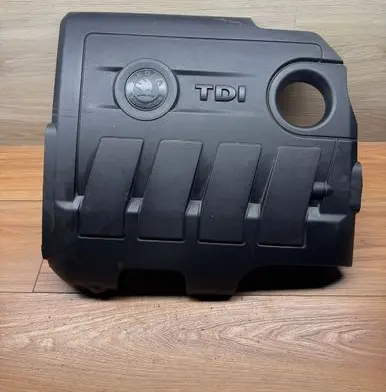 Skoda Superb B6 (3T) Engine cover (trim) 03L103925J