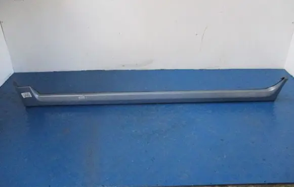 Suzuki Liana Front bodywork piece 77220-54GA0