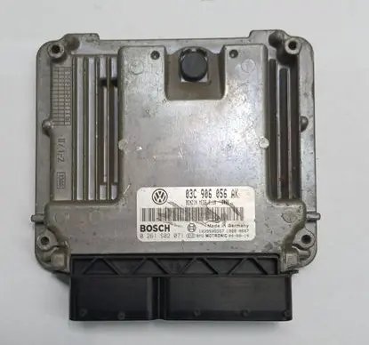 Volkswagen Golf V Engine control unit/module 03C906056AK 0261S02071 MED9510