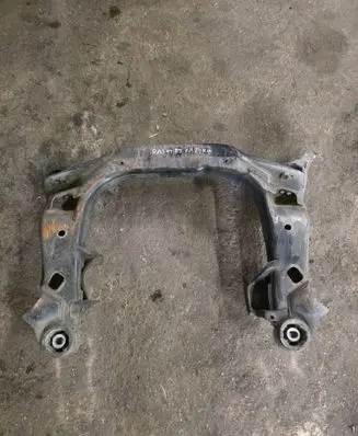 Volkswagen PASSAT B5 Front subframe 
