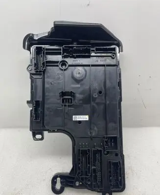 Tesla Model 3 Central body control module 149785000D J2X030AB 156735900B
