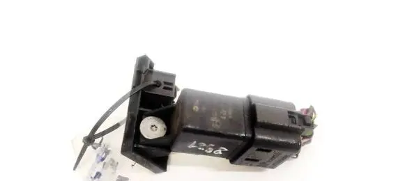 Skoda Octavia Mk2 (1Z) Glow plug pre-heat relay 0281003038