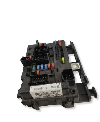Peugeot 206 Fuse module 9650664180 44806276