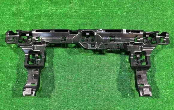 BMW 1 F40 Rear bumper mounting bracket 8496655