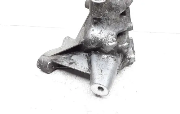 Volvo S80 Engine mounting bracket 6G9N19D624BC