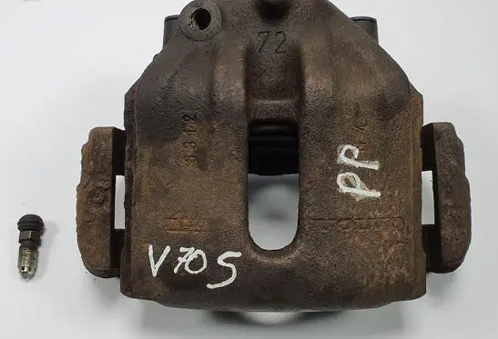 Front brake caliper