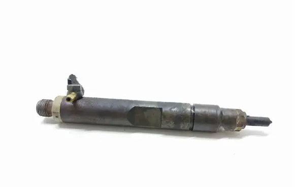 Seat Toledo II (1M) Fuel injector 028130201 0432193745