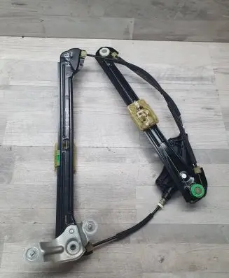 Volkswagen Golf VII Front door electric window regulator 5G4837462H C03533105