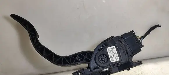 Ford S-MAX Accelerator throttle pedal 6G929F836JE C95YE02