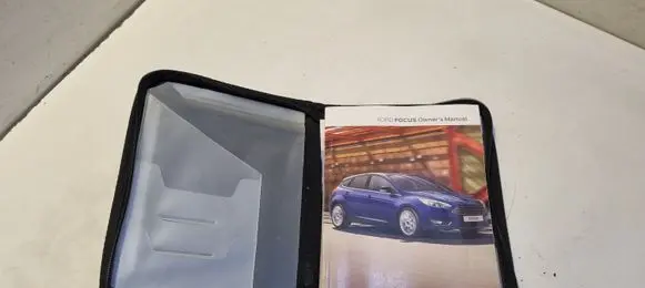 Ford Focus Owners service history hand book 