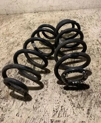Volvo XC40 Rear coil spring 31658707