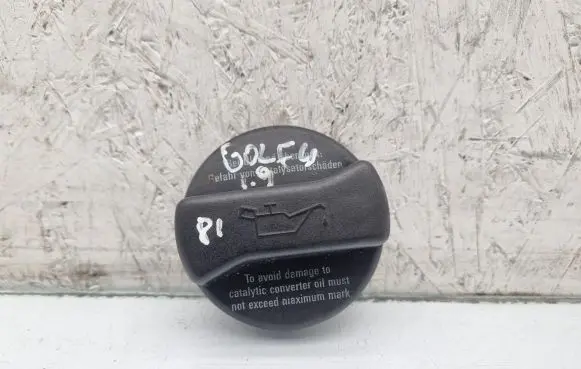 Volkswagen Golf IV Oil filler cap 026103485A