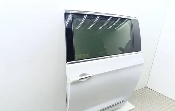 Chrysler Pacifica Side sliding door 