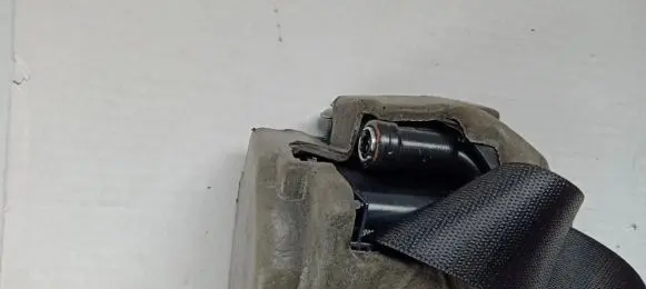 BMW 2 G42 Rear seatbelt 9476112