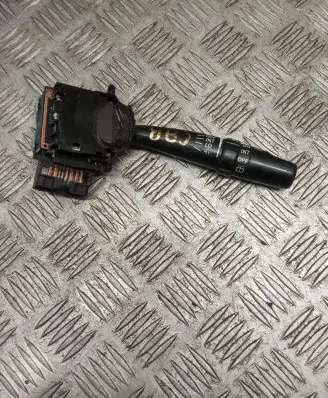 Toyota Avensis T220 Wiper control stalk