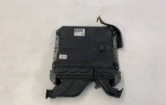 Lexus IS 220D-250-350 Engine control unit/module 8966153701 1758009481