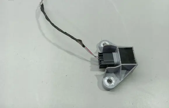 BMW 5 F10 F11 Airbag deployment crash/impact sensor 9268438