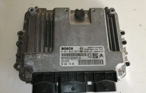 Citroen C4 I Engine control unit/module 9664617680 0281012981