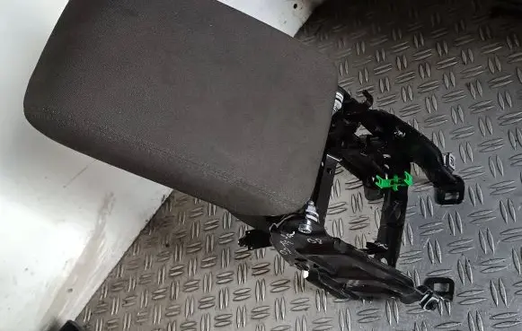 Audi A4 S4 B8 8K Armrest 8K0864283 0000244001