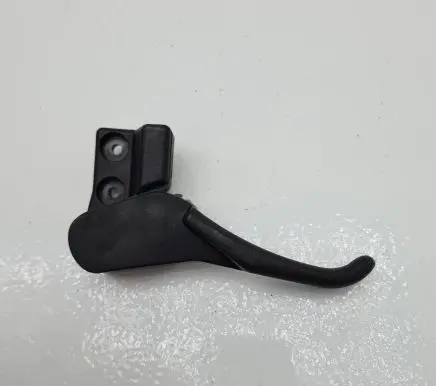 Volkswagen PASSAT B5 Engine bonnet (hood) release handle 3B1823533