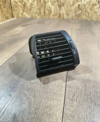 BMW X5 E53 Dash center air vent grill 64228402215