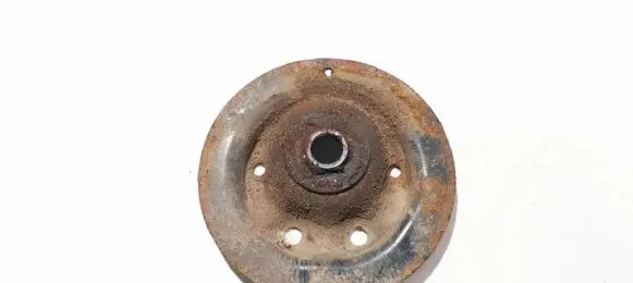 Toyota Avensis T250 Coil spring mount 