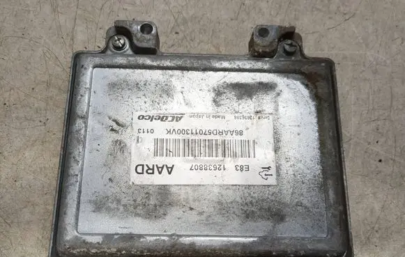 Opel Meriva B Engine control unit/module 12638807 12636386