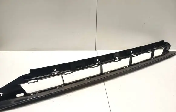 Audi Q7 4M Front bumper lower grill 4M0807647A 907496