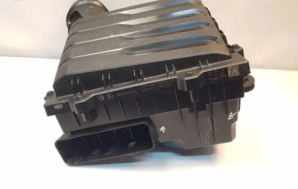 Skoda Octavia Mk3 (5E) Air filter box 5Q0129601BB