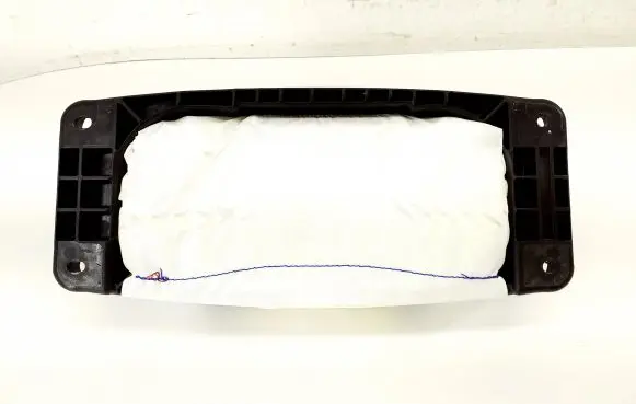Mercedes-Benz GLA W156 Passenger airbag A1768600002 618237602