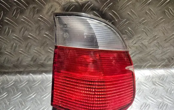 BMW 5 E39 Rear/tail lights 393326