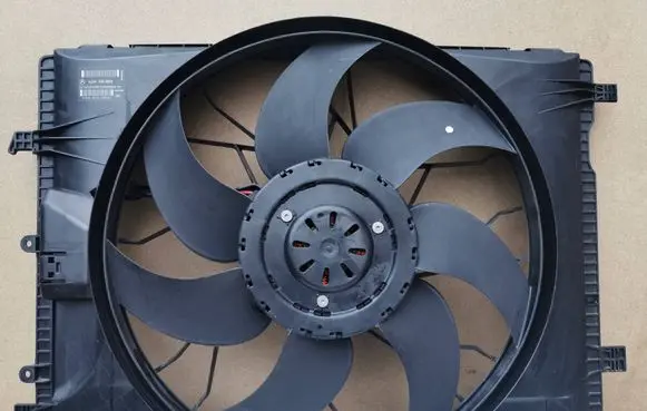 Mercedes-Benz E W212 Electric radiator cooling fan A2049066802 004186 A2045400788