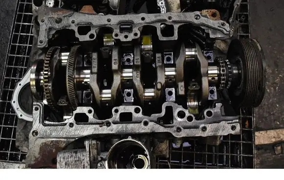 Nissan X-Trail T31 Engine block M9RW855