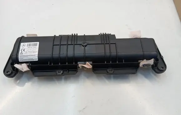 Mercedes-Benz GLE (W166 - C292) Knee airbag A1668600102