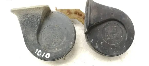 Alfa Romeo 166 Horn signal E335717 CH2035 A73345