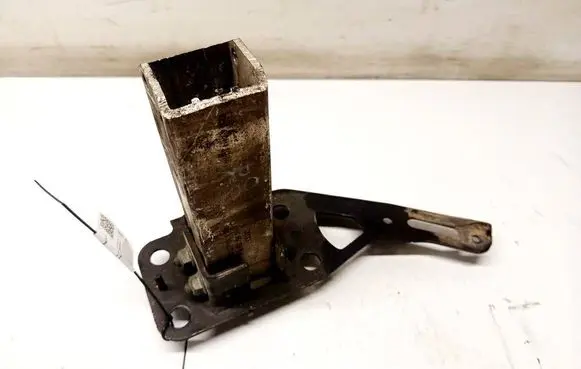 Audi A6 S6 C6 4F Front bumper mounting bracket 4F0807133