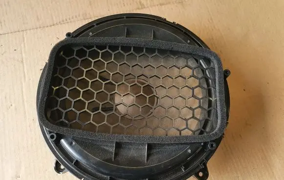 Audi A3 S3 8V Subwoofer speaker 8V0035412B