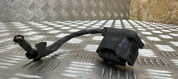 BMW 3 F30 F35 F31 Headlight/headlamp wiring loom/harness 6913653