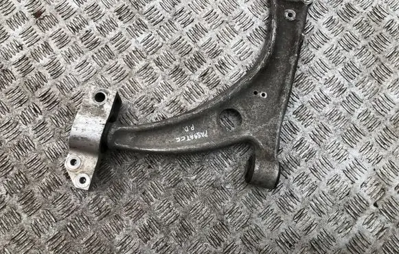 Volkswagen PASSAT CC Front lower control arm/wishbone