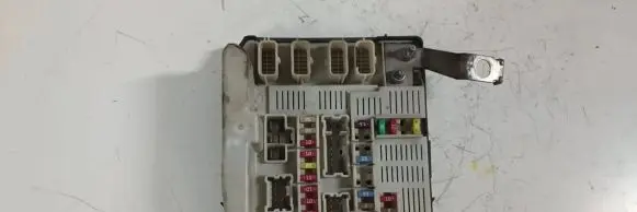 Renault Trafic II (X83) Fuse module 8200481863 USMC-PFT