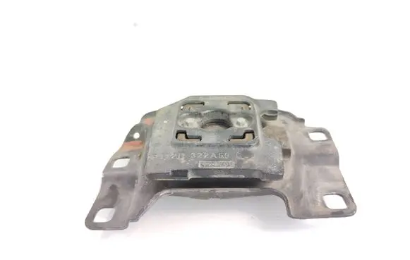Ford Focus Engine mount bracket 7M516F031AA