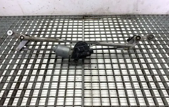Front wiper linkage and motor