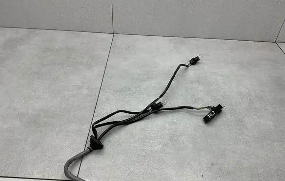 Nissan Juke I F15 Tailgate opening switch 