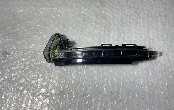 Audi A1 Mirror indicator light 8X0949101BLCP 8X0949101 01021701