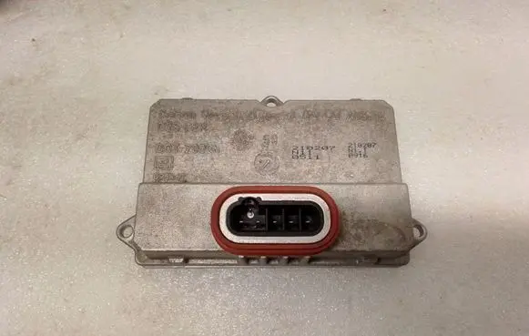 Mercedes-Benz E W211 Headlight ballast module Xenon 5DV00829000